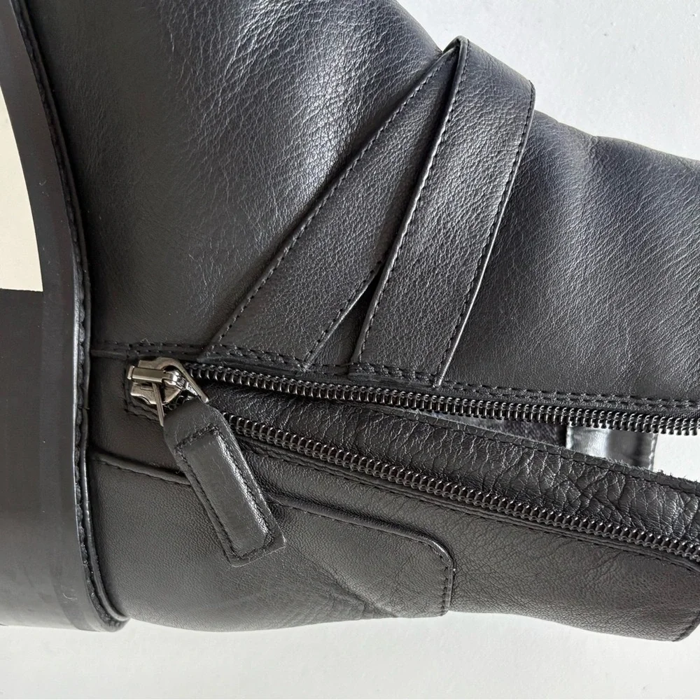 Aquatalia  Bree Black Leather Ankle Boots, NWOT Water Resistant